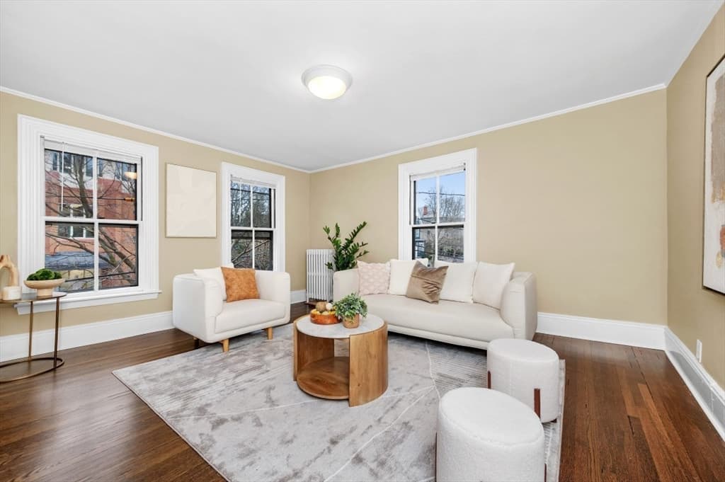 29 Sacramento St # 2, Cambridge MA 02138