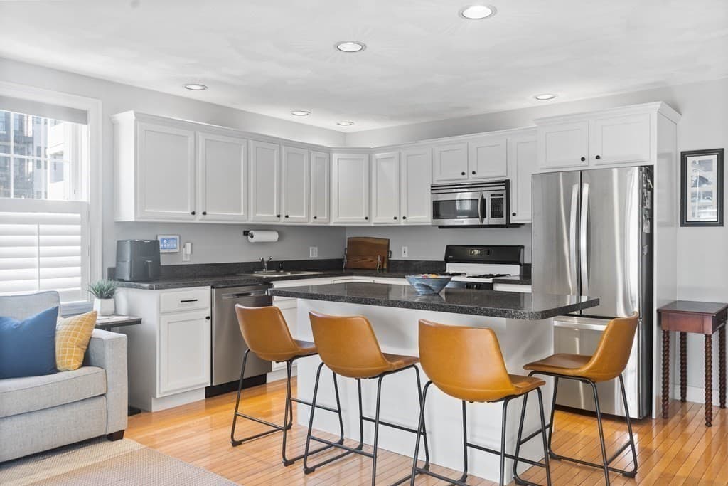 194 E St # 1, Boston MA 02127