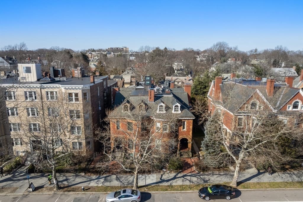 Condominium at 1762 Beacon St # 1, Brookline MA 02445, photo 13 of 17