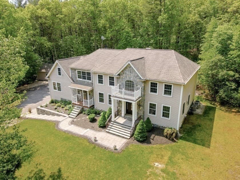 12 Breton Road, Upton MA 01568 photo 3