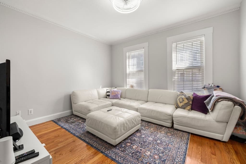 Single Family Residence at 110 D St, Boston MA 02127, Boston, photo 9 of 33