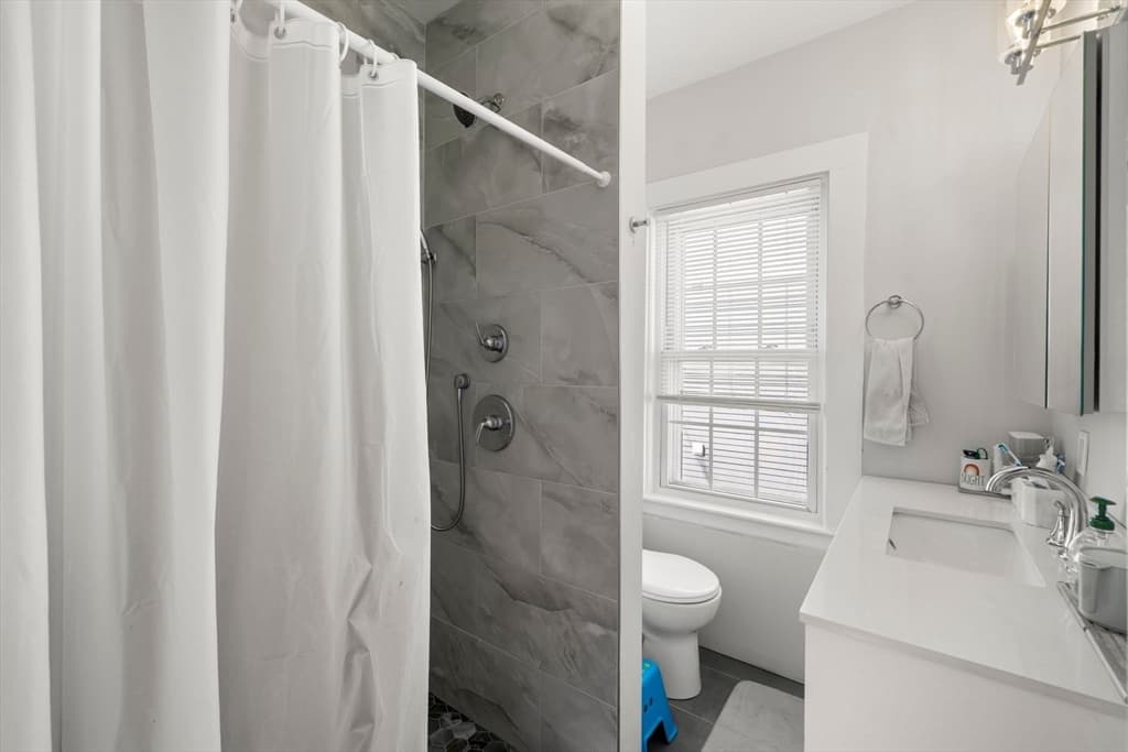 Single Family Residence at 110 D St, Boston MA 02127, Boston, photo 14 of 33