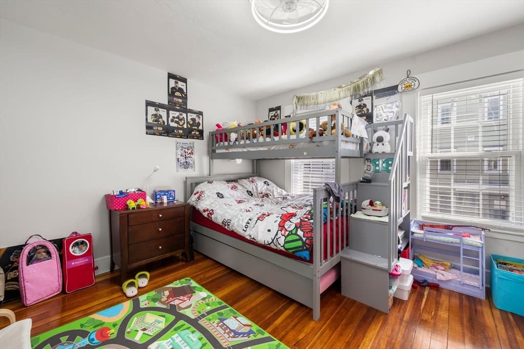 Single Family Residence at 110 D St, Boston MA 02127, Boston, photo 18 of 33