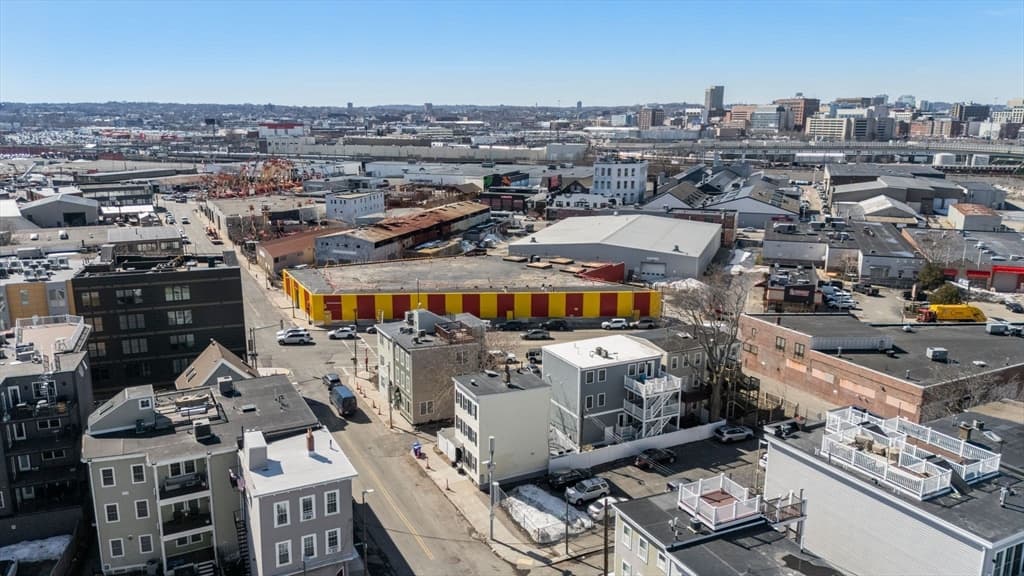 Single Family Residence at 110 D St, Boston MA 02127, Boston, photo 31 of 33