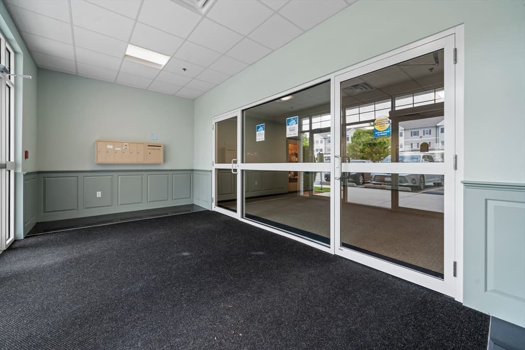 386 Merrimack St # 2C, Methuen MA 01844 photo 2