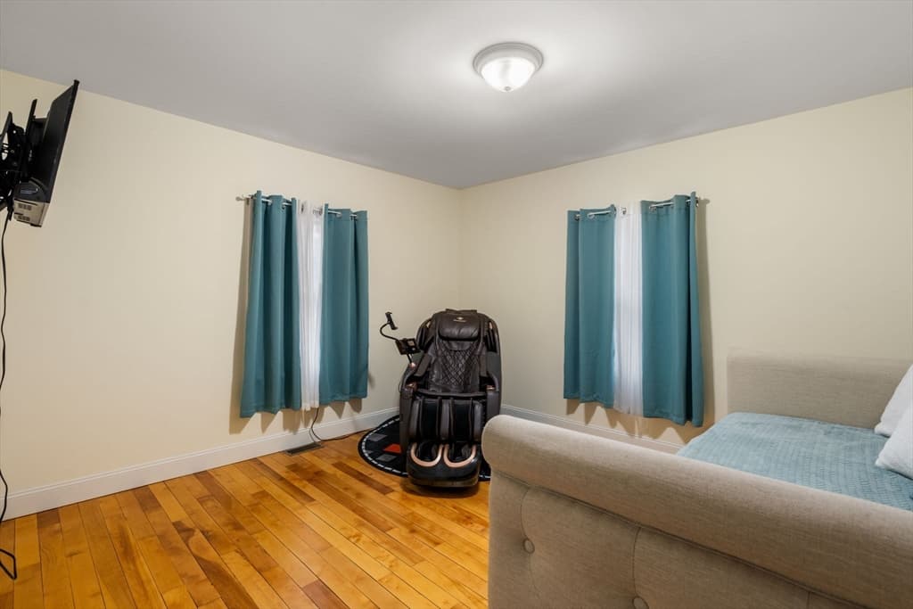 61 E Brimfield Rd, Holland MA 01521 photo 14