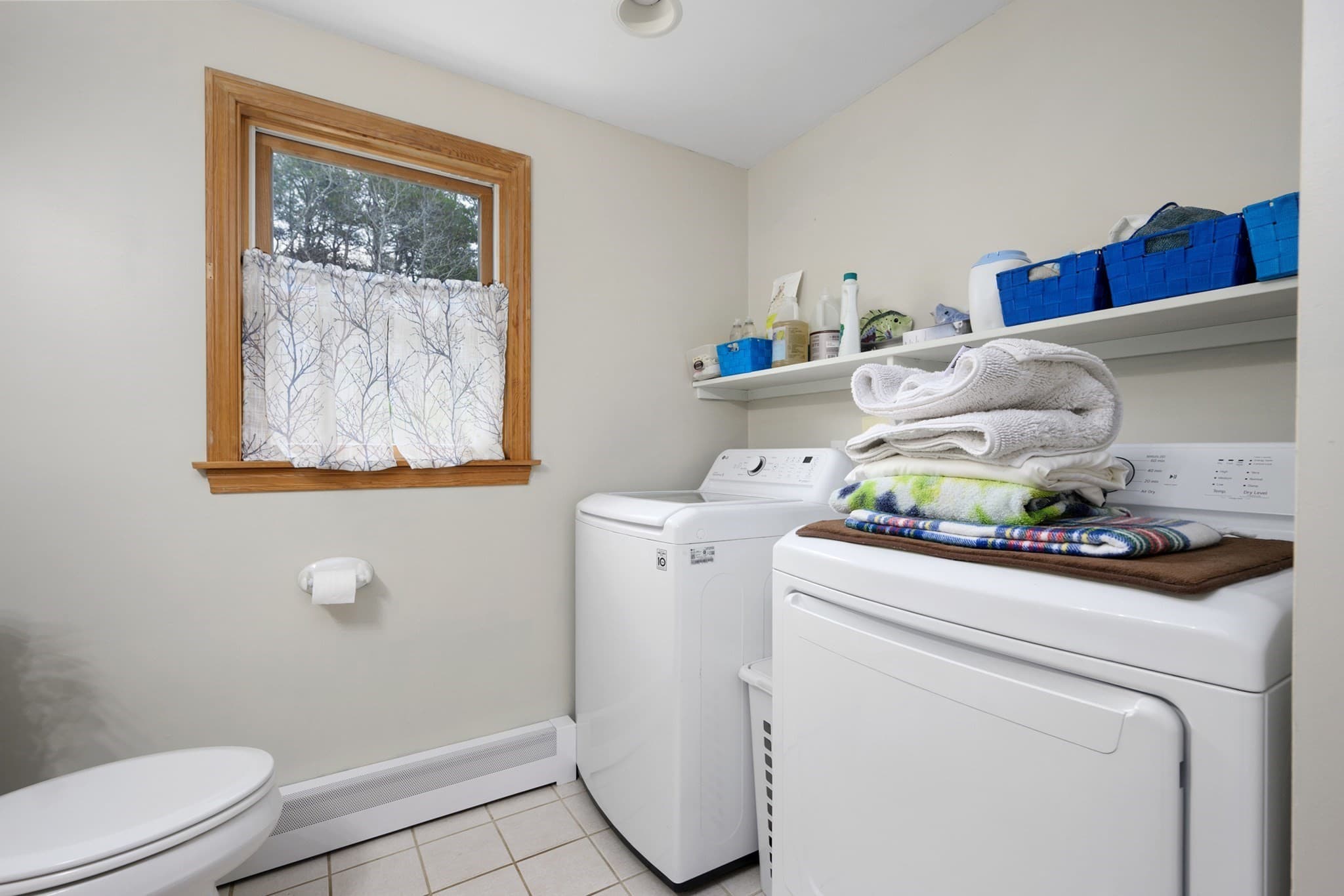 Single Family Residence at 2 Short Lots Ln, Truro MA 02666, photo 12 of 41