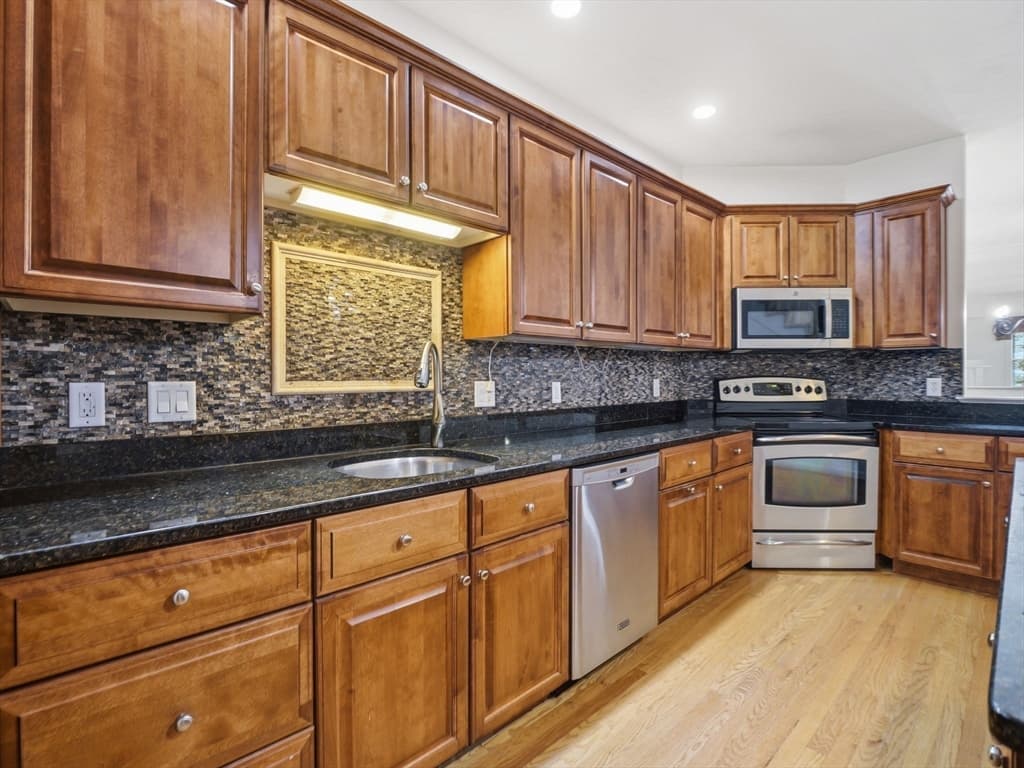 7 Tideswell Lane # 7, Worcester MA 01609 photo 11