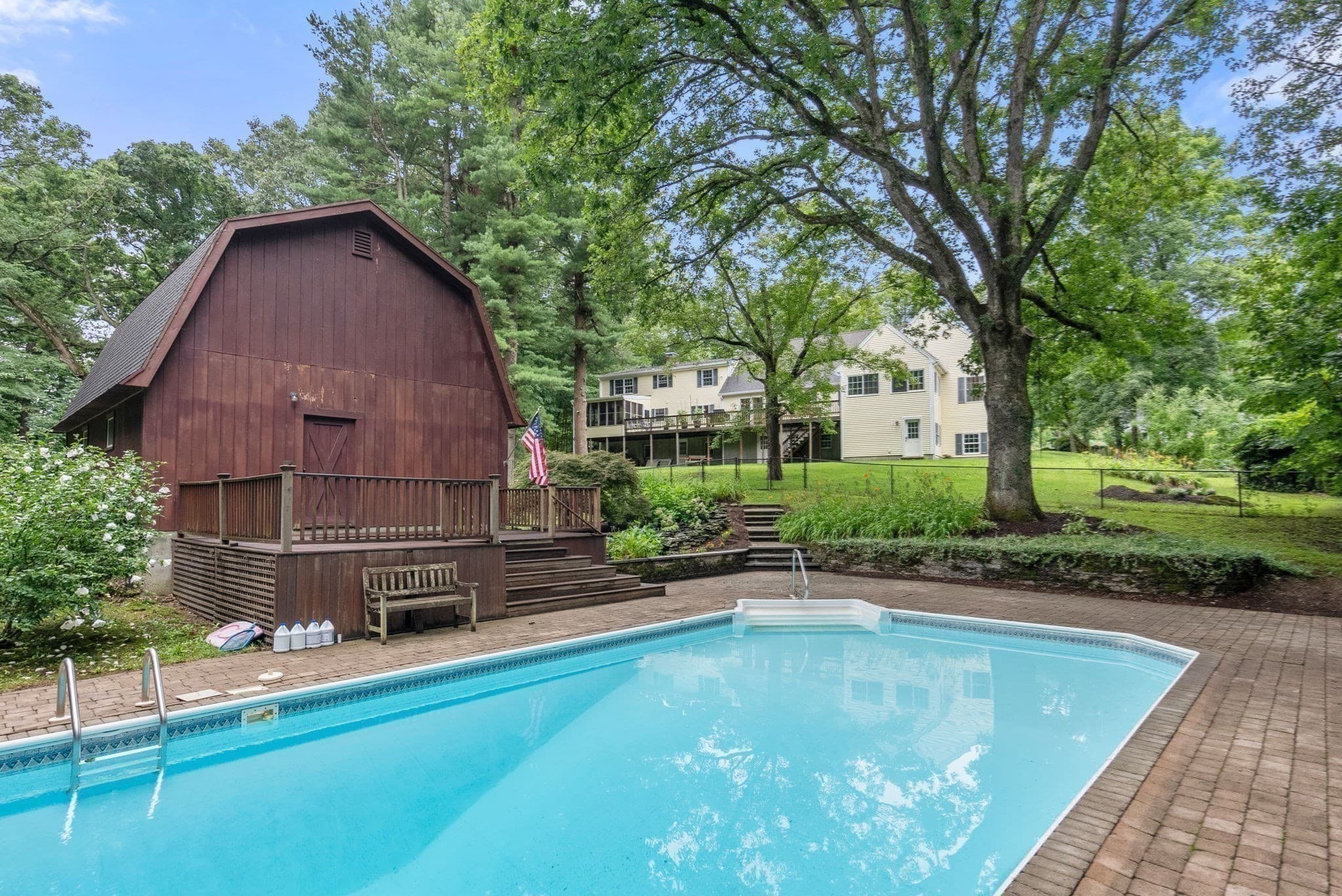 Single Family Residence at 495 Grafton St, Shrewsbury MA 01545, photo 6 of 42