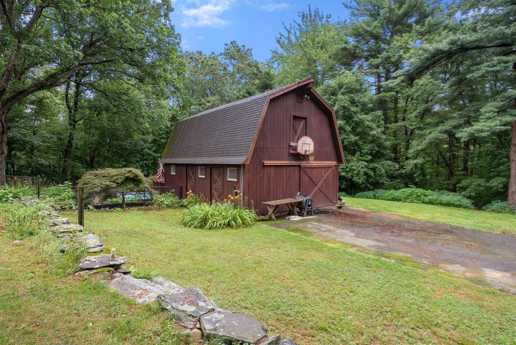 Single Family Residence at 495 Grafton St, Shrewsbury MA 01545, photo 31 of 42