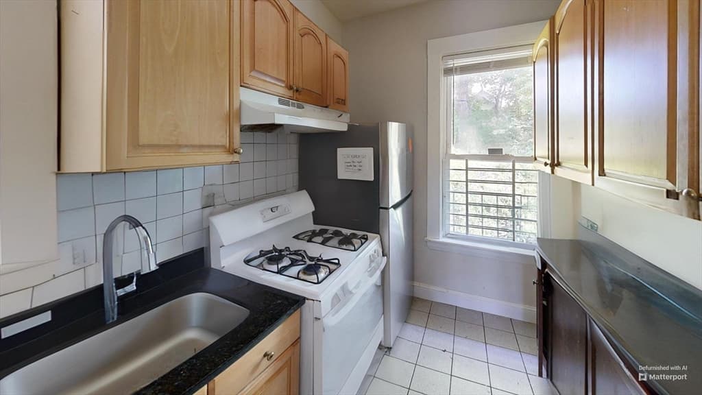 3 Family - 3 Units Up/Down at 1789 Commonwealth, Boston MA 02135, photo 13 of 15