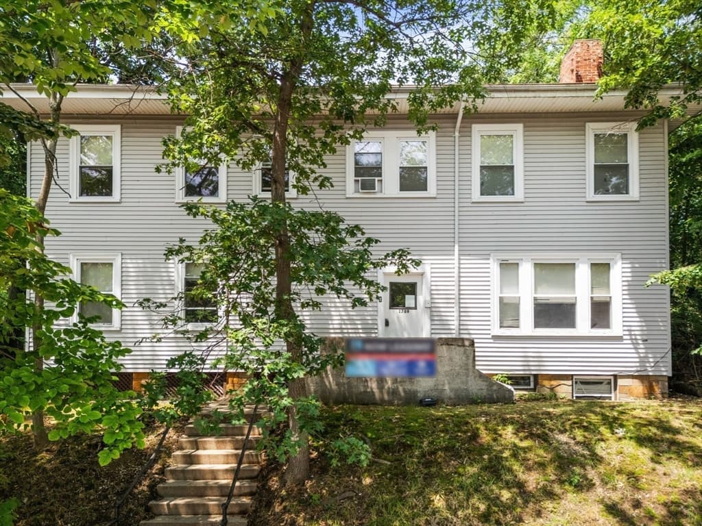 3 Family - 3 Units Up/Down at 1789 Commonwealth, Boston MA 02135, photo 4 of 15