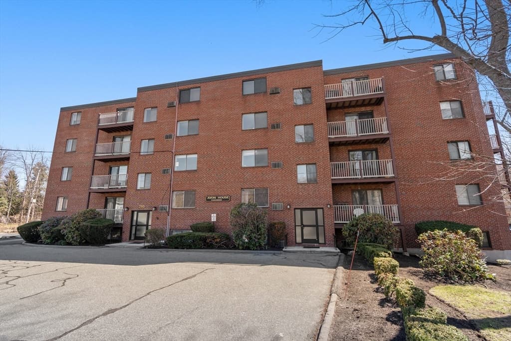 Condominium at 295 Main Street # 16, Reading MA 01867, Reading, photo 18 of 21