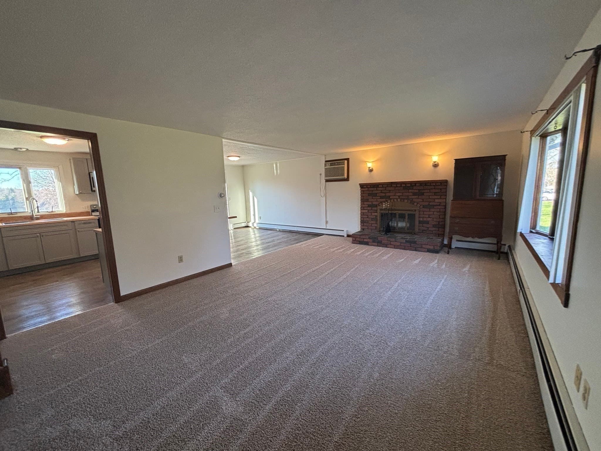 Single Family Residence at 1373 Center St, Ludlow MA 01056, photo 3 of 20