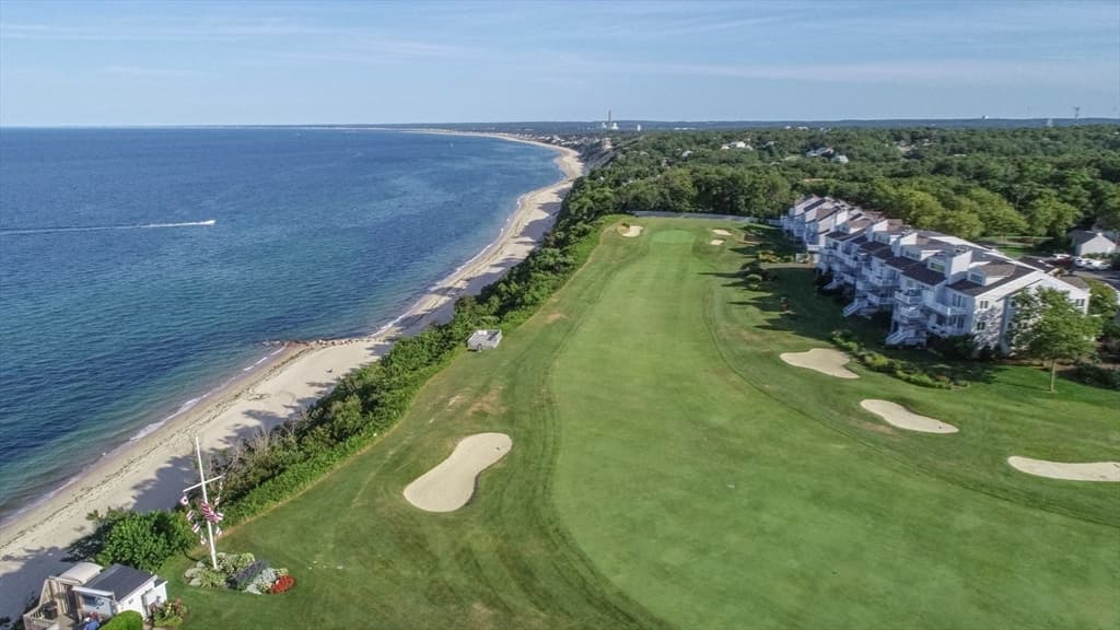 Condominium at 42 Fairway Dr, Plymouth MA 02360, Plymouth, photo 32 of 39