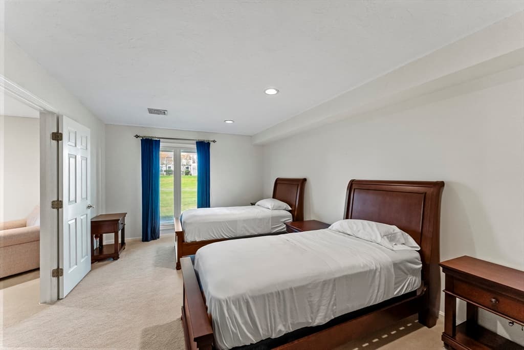 Condominium at 42 Fairway Dr, Plymouth MA 02360, Plymouth, photo 28 of 39
