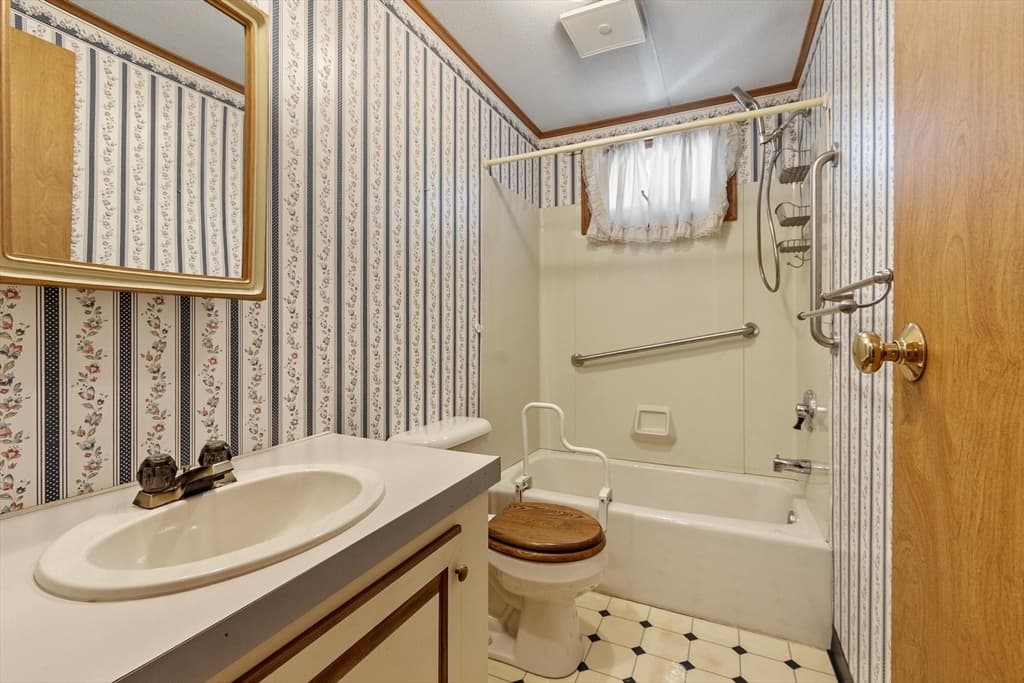 74 Earl Drive, Athol MA 01331 photo 26