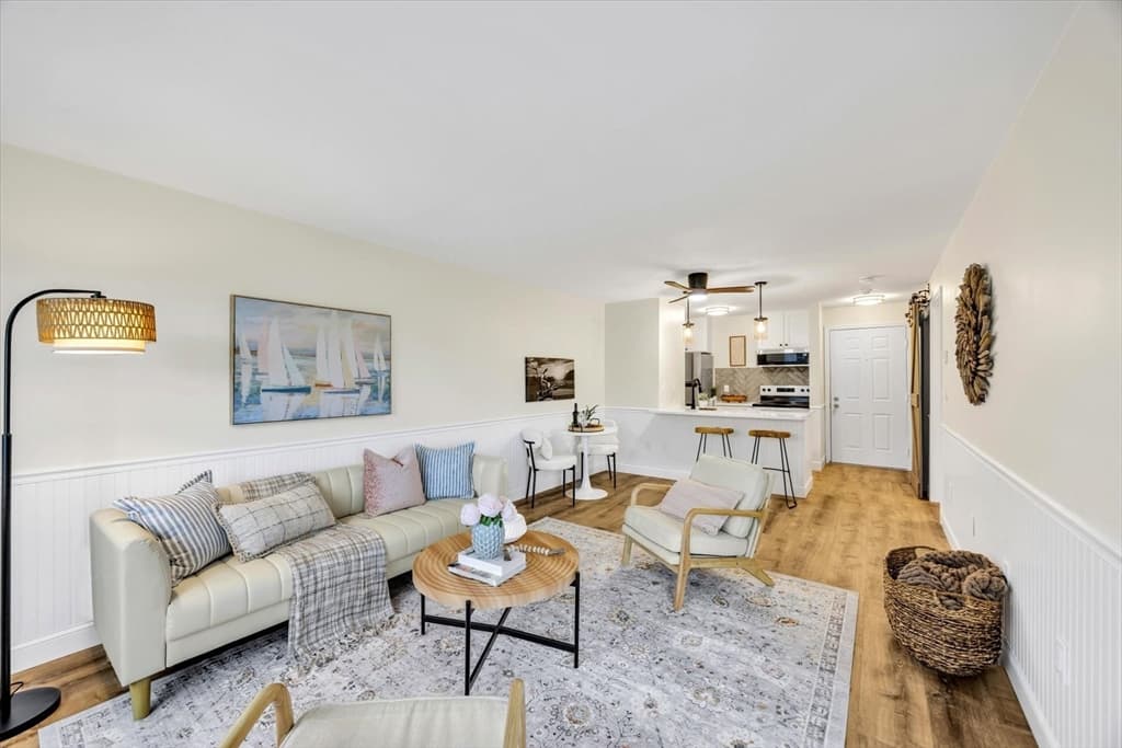 81 Fletcher Ln # I, Brewster MA 02631