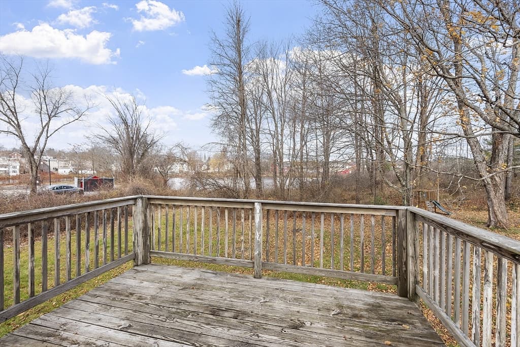 Single Family Residence at 118 Spring St, Winchendon MA 01475, Winchendon, photo 3 of 27