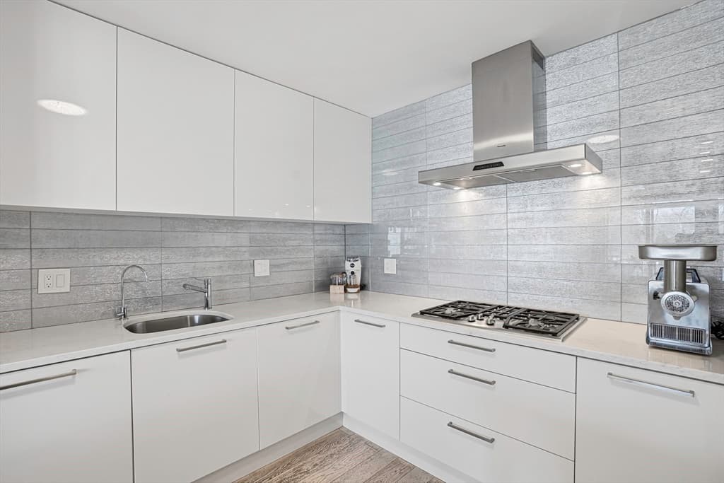 Condominium at 280 Boylston St # 308, Newton MA 02467, Newton, photo 16 of 33