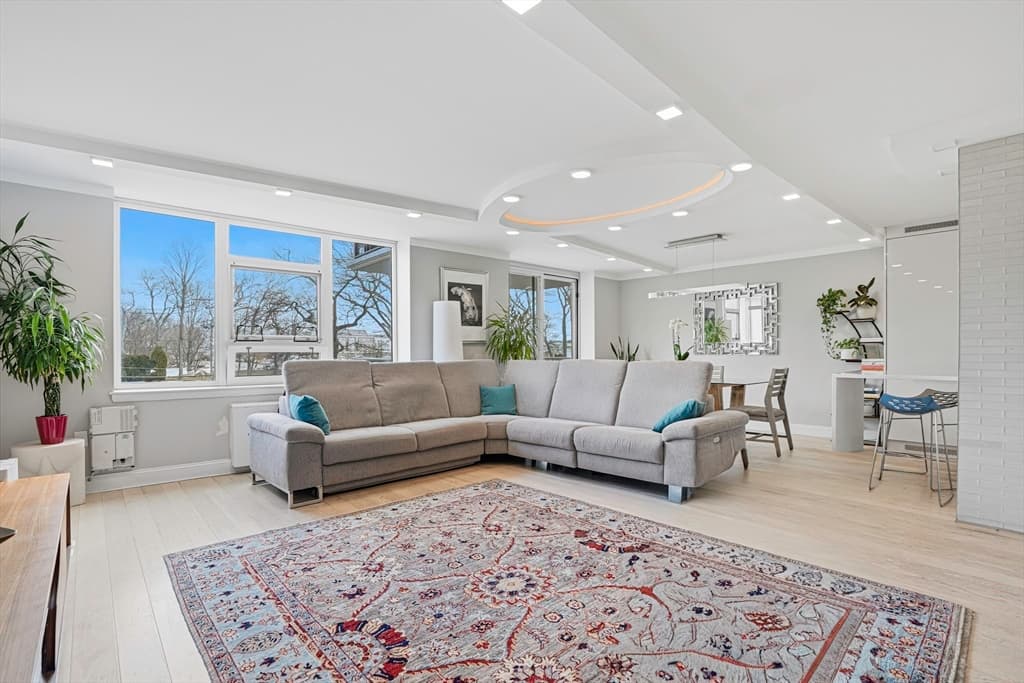 Condominium at 280 Boylston St # 308, Newton MA 02467, Newton, photo 7 of 33