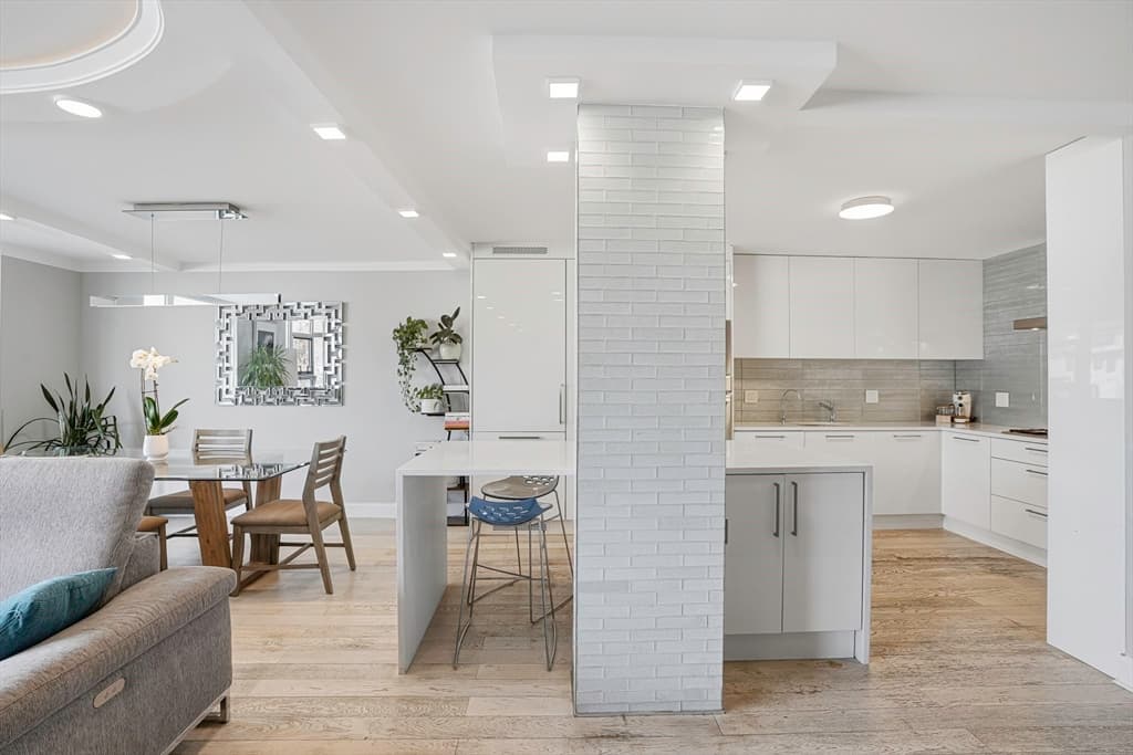 Condominium at 280 Boylston St # 308, Newton MA 02467, Newton, photo 14 of 33