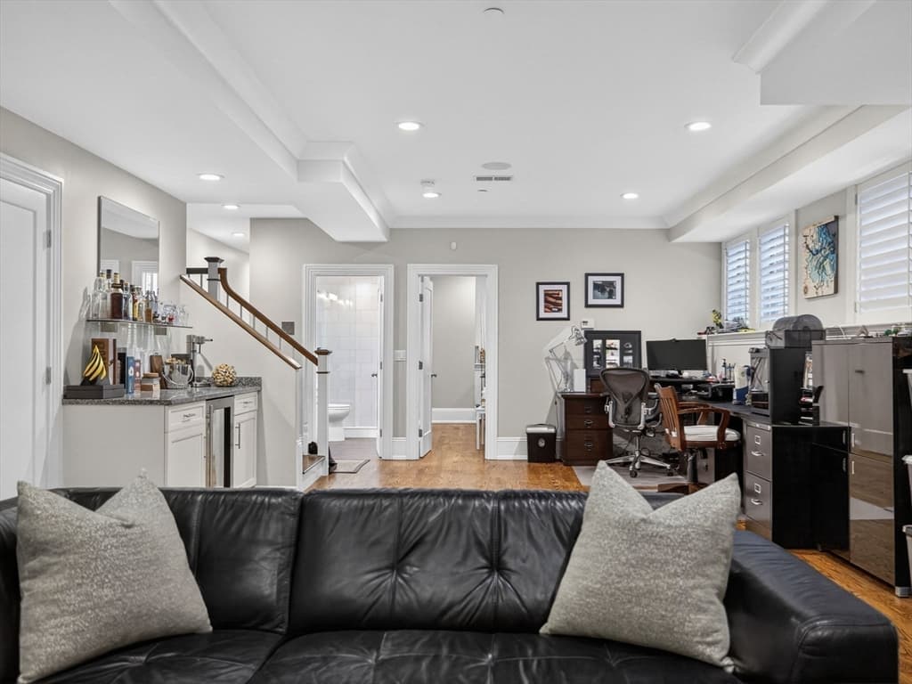 Condominium at 844 E 4th Street # 2, Boston MA 02127, Boston, photo 26 of 29