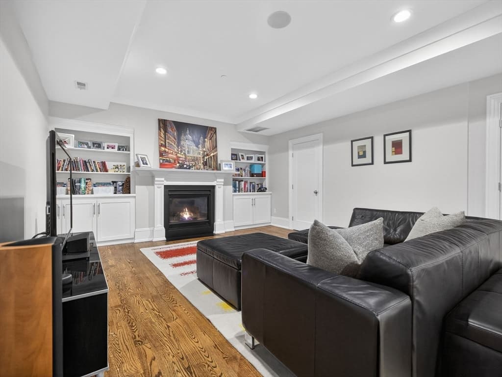 Condominium at 844 E 4th Street # 2, Boston MA 02127, Boston, photo 24 of 29