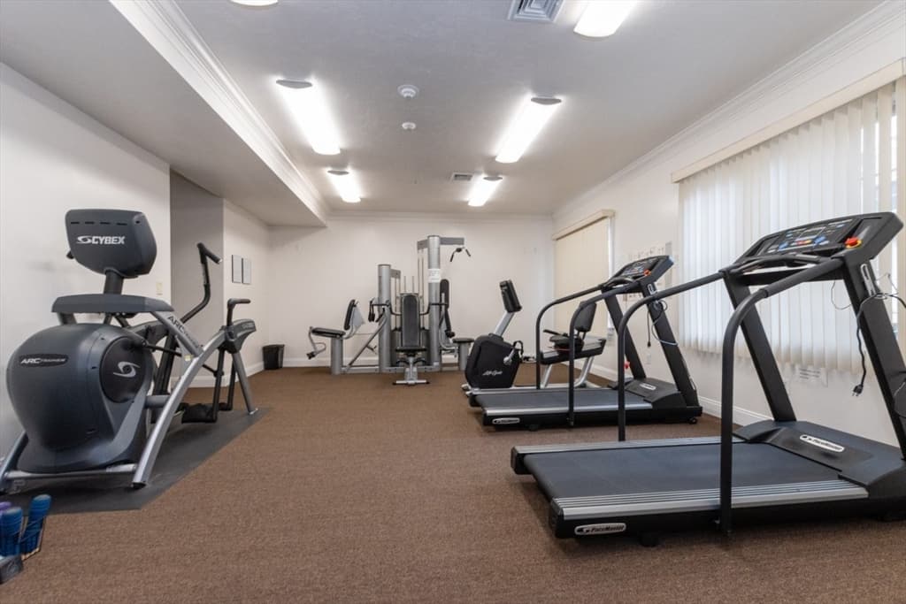Condominium at 1 Lenox St # 312, Norwood MA 02062, Norwood, photo 9 of 31