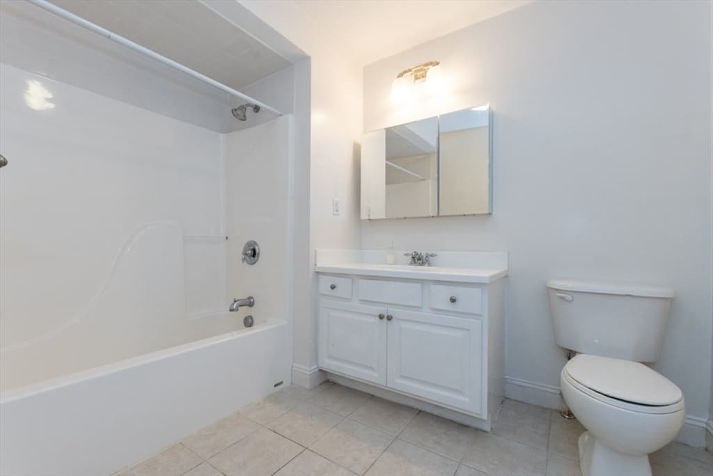 Condominium at 1 Lenox St # 312, Norwood MA 02062, Norwood, photo 24 of 31