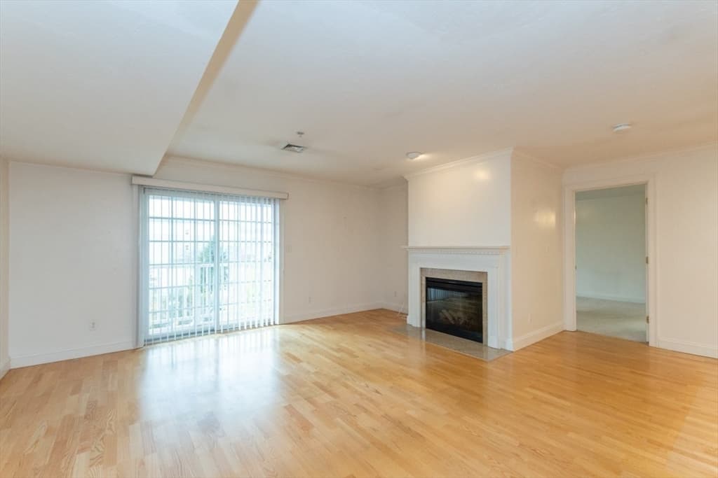 Condominium at 1 Lenox St # 312, Norwood MA 02062, Norwood, photo 14 of 31