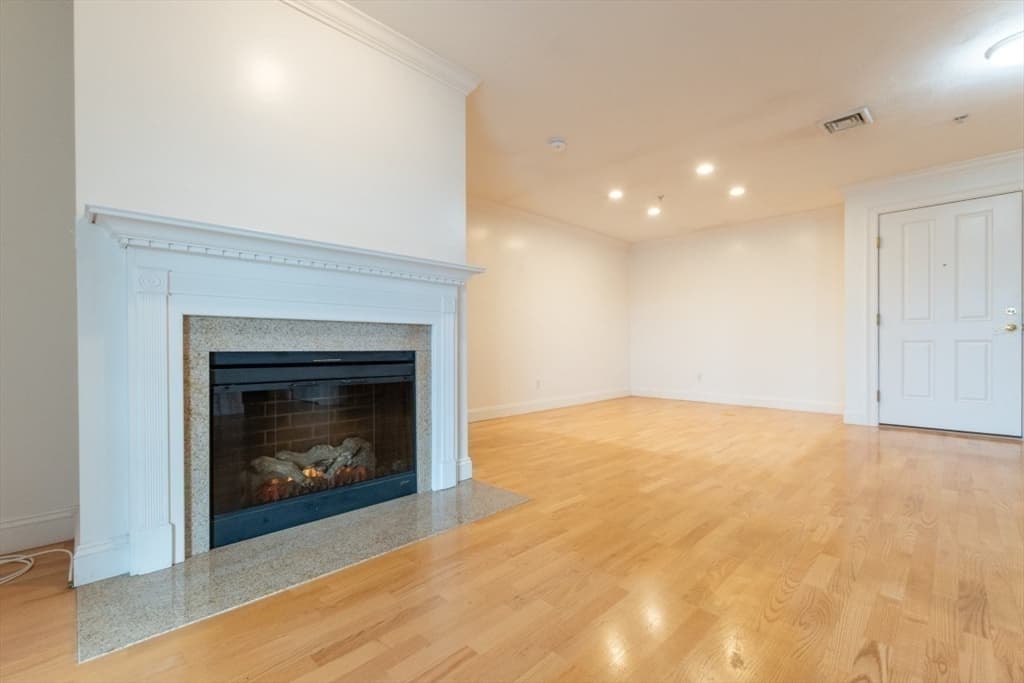 Condominium at 1 Lenox St # 312, Norwood MA 02062, Norwood, photo 15 of 31