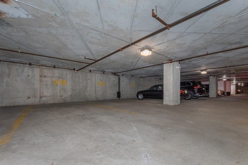 Condominium at 1 Lenox St # 312, Norwood MA 02062, Norwood, photo 29 of 31