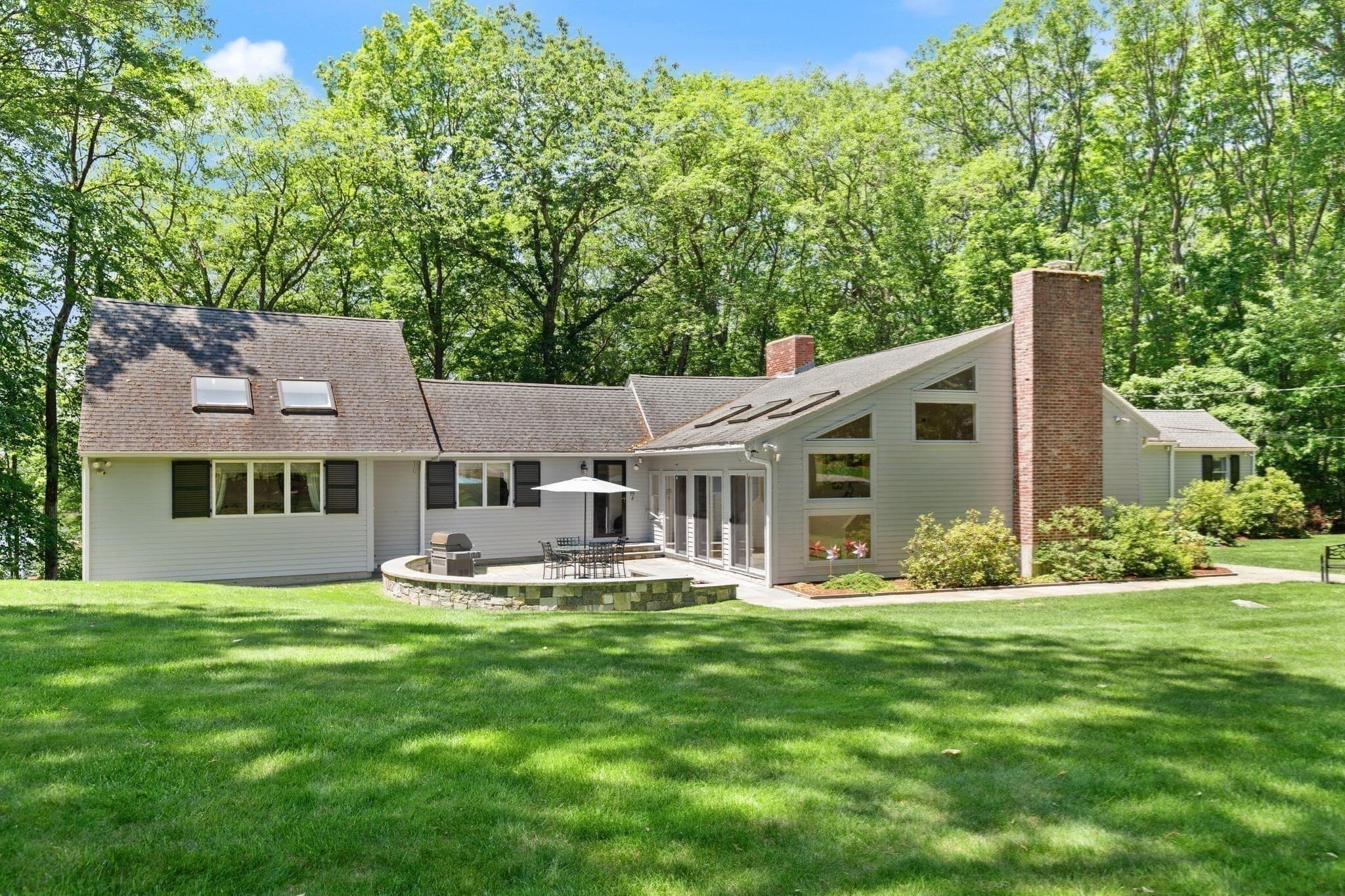Single Family Residence at 111 Hager St, Marlborough MA 01752, Marlborough, photo 4 of 37