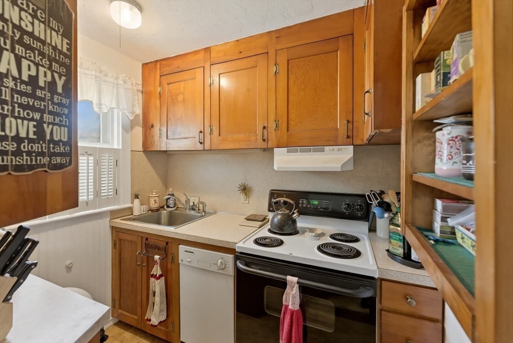 42 Stafford Street, Plymouth MA 02360 photo 5