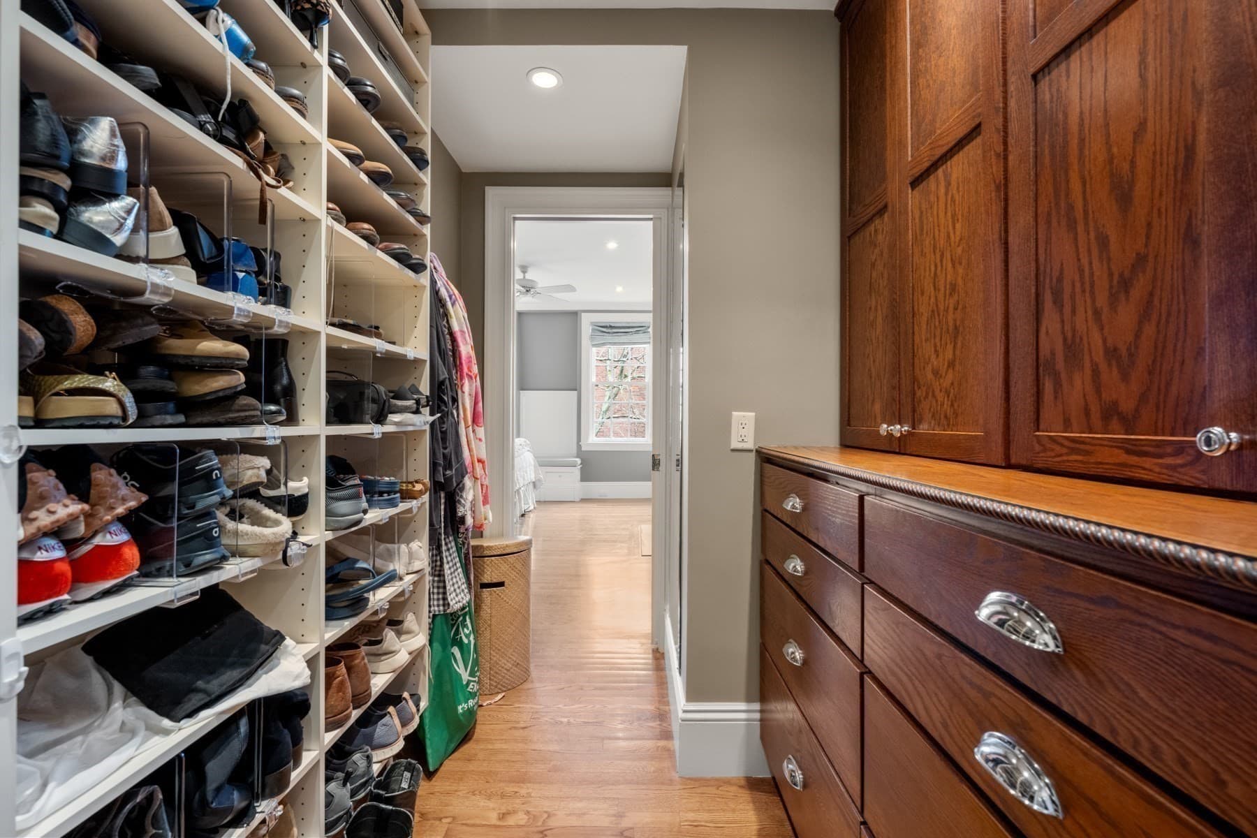 Single Family Residence at 8 Otis Place, Boston MA 02108, photo 18 of 36