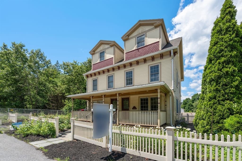 1844 Main St, Concord MA 01742