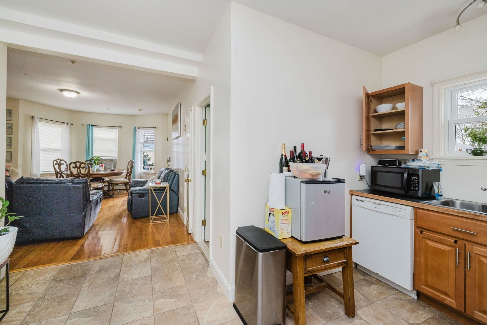 5-9 Family at 1153 1157 Slade, Fall River MA 02721, Fall River, photo 13 of 42