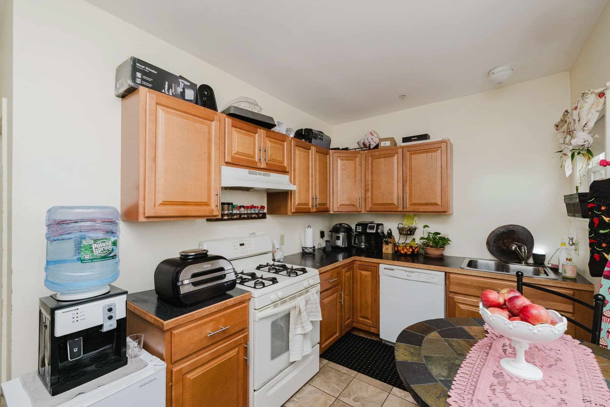 5-9 Family at 1153 1157 Slade, Fall River MA 02721, Fall River, photo 22 of 42