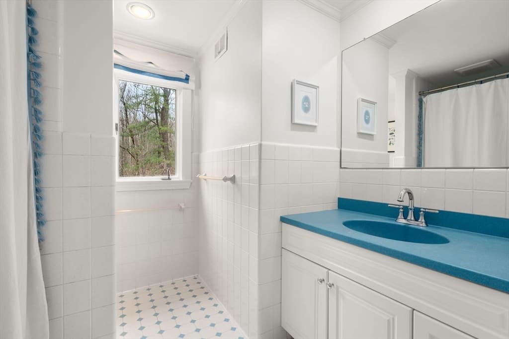 Single Family Residence at 172 Country Drive, Weston MA 02493, Weston, photo 23 of 39