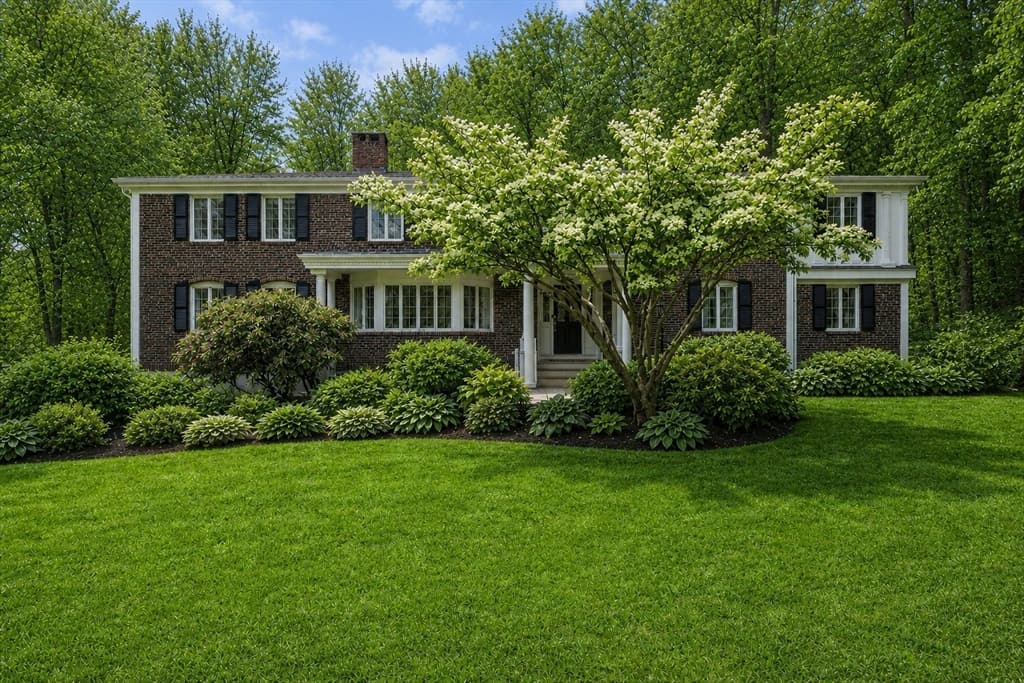 172 Country Drive, Weston MA 02493