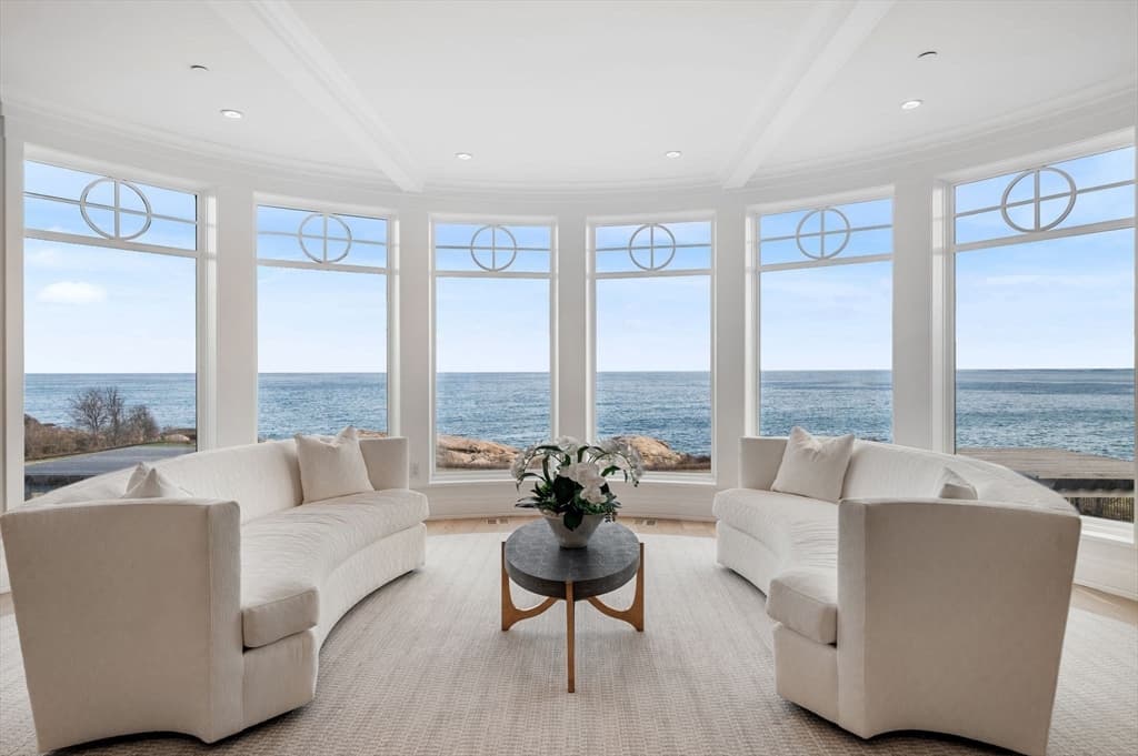 35 Littles Point Road # S201, Swampscott MA 01907