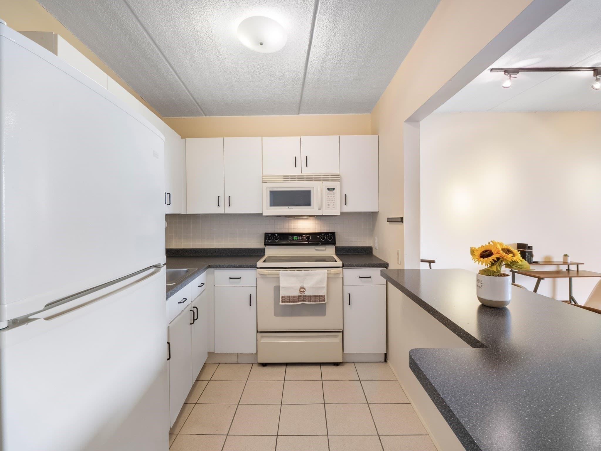 Condominium at 200 Swanton St # 717, Winchester MA 01890, Winchester, photo 8 of 30