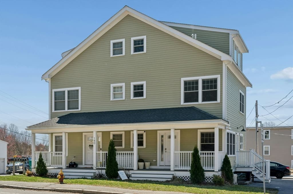 140 Main St # B, Upton MA 01568