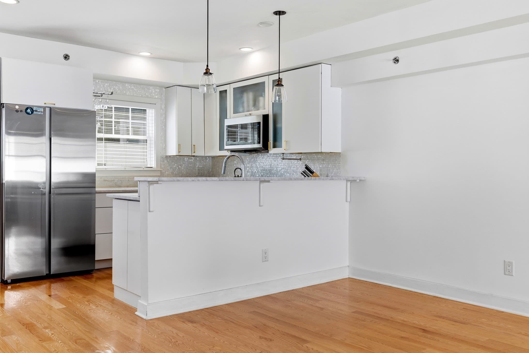 Condominium at 35 Middle St. # 4, Boston MA 02127, Boston, photo 5 of 18