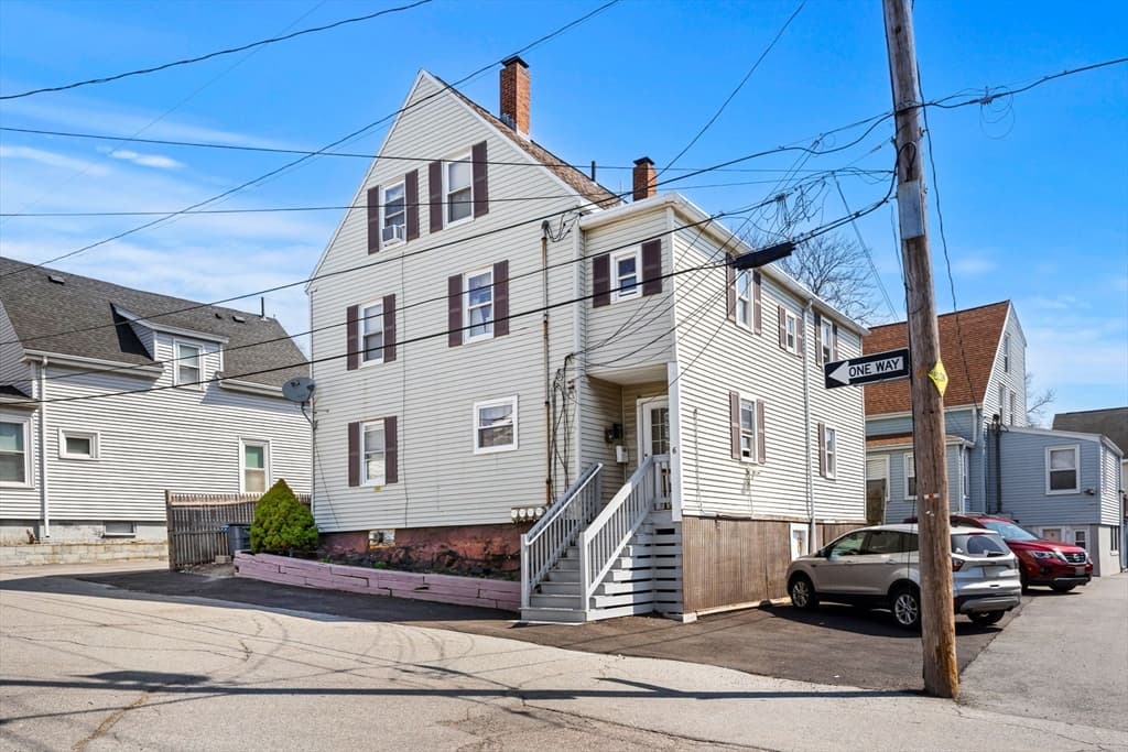 3 Family at 6 Munroe St, Peabody MA 01960, Peabody, photo 2 of 23