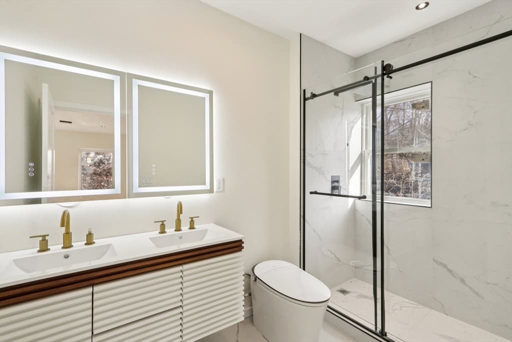 Condominium at 455 Summer St # 455, Arlington MA 02474, Arlington, photo 17 of 42