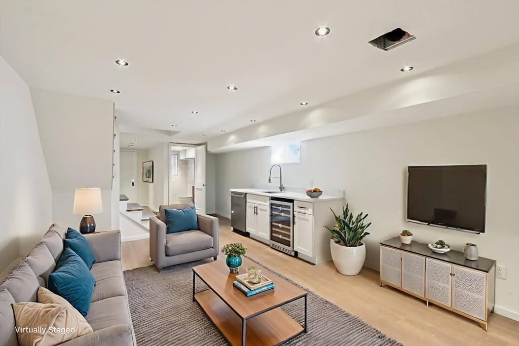Condominium at 455 Summer St # 455, Arlington MA 02474, Arlington, photo 22 of 42