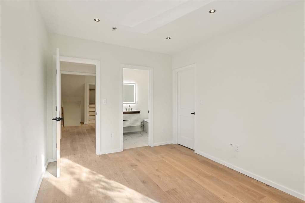 Condominium at 455 Summer St # 455, Arlington MA 02474, Arlington, photo 15 of 42