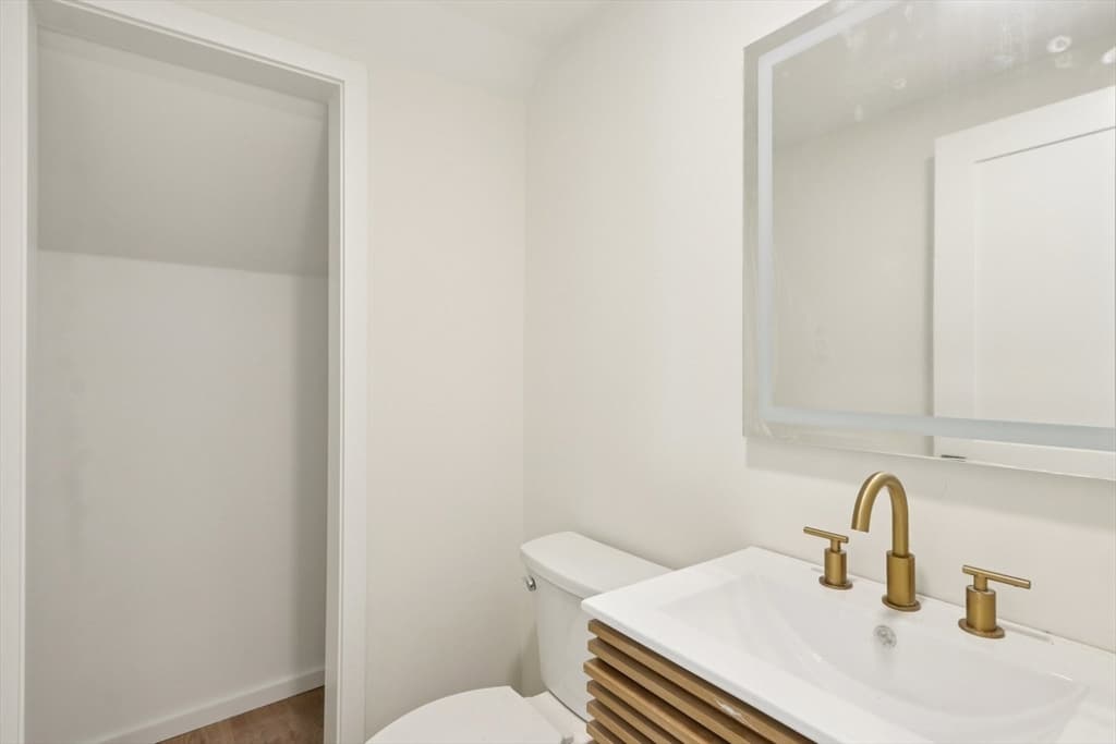 Condominium at 455 Summer St # 455, Arlington MA 02474, Arlington, photo 21 of 42